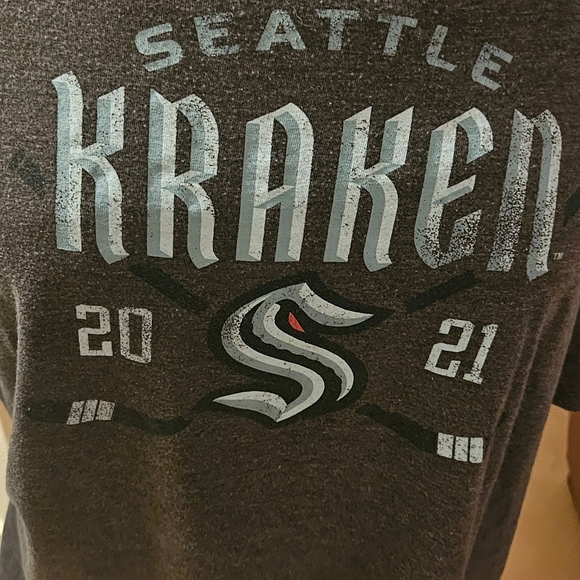 Seattle Kraken 2021 Graphic Tee Men's Size XL Charcoal Grey - Picture 2 of 4
